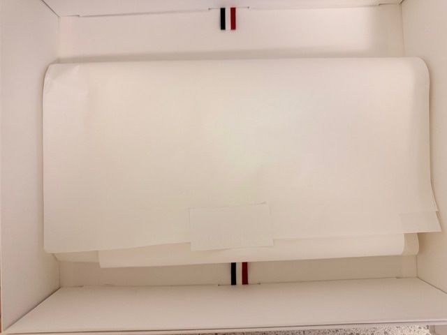 Tutte le decorazioni: 2 Moncler Boxen Neu – Nuovo (secondo la descrizione) da Dübendorf venduto da kerstinbrisbane 7