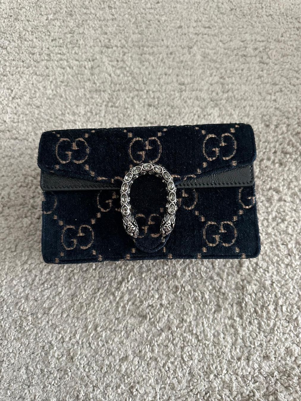 Gucci Borse da donna: mini Gucci en velours Dionysus – Usato da La Tour-de-Peilz venduto da DressingEKL 4