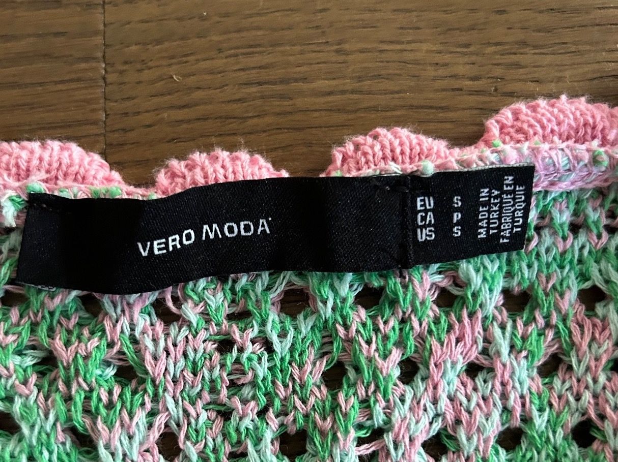 T-shirt: Vero Moda Shirt Gr.S ab 4.- – Usato da Birsfelden venduto da Pearl10 1