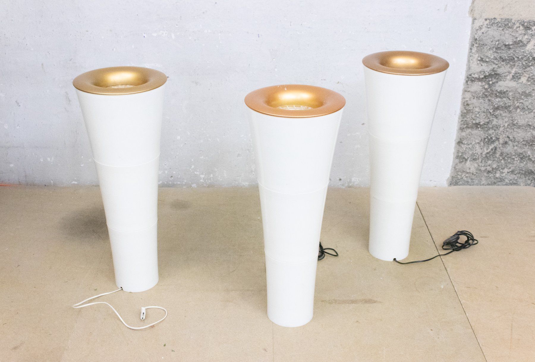 Ikea Lampade: Fackla / Postmoderne Bodenlampe von Ikea (Entwurf ca. 2000) – Usato da Zürich venduto da ZuercherBrockenhaus 2