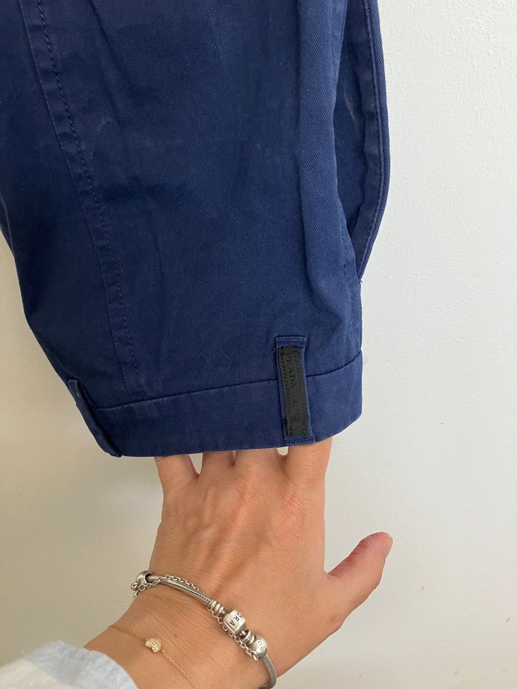 Prada Hosen: Prada Hose Gr 36 – Gebraucht aus Huttwil von Badi369 3