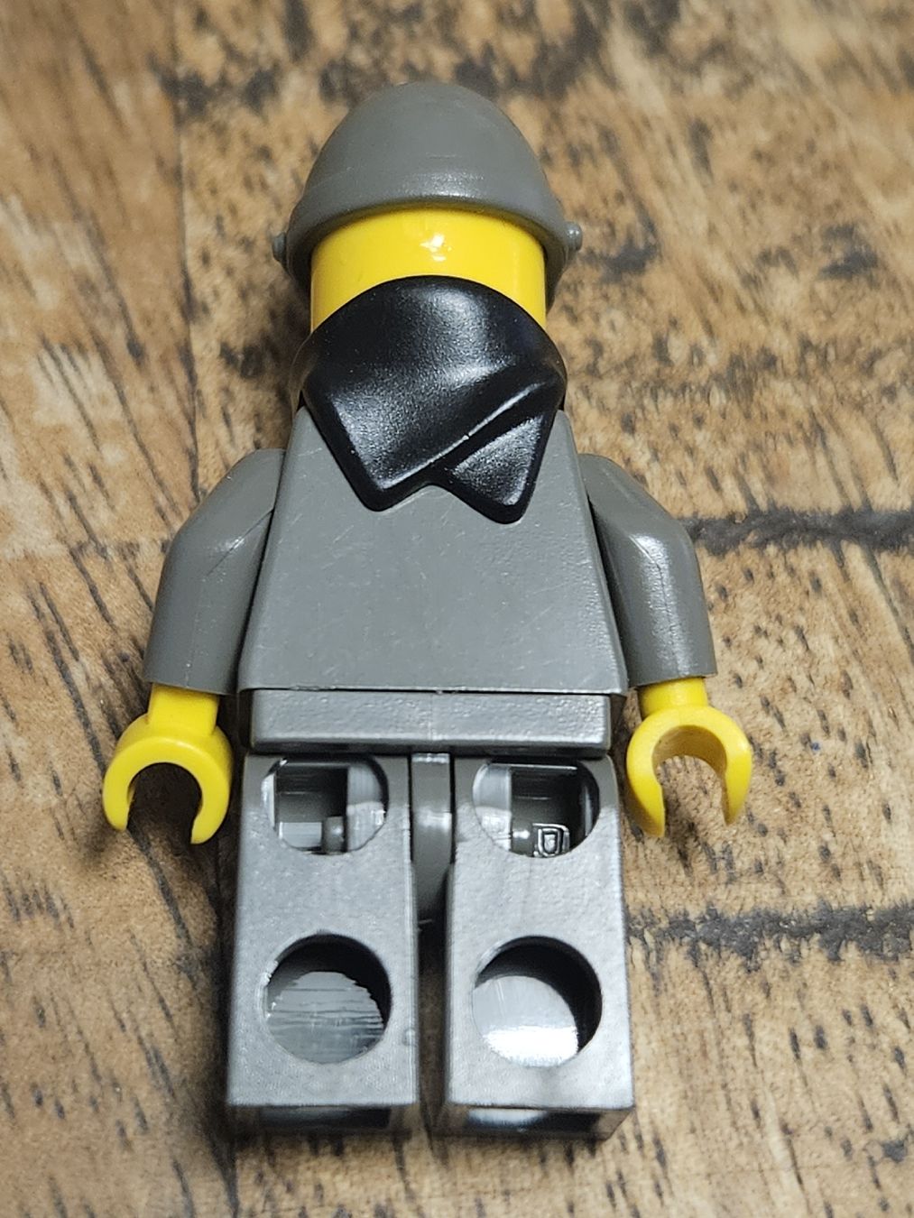 Lego Kit di costruzioni: lego figurine rock Raiders rck003 Docs – Usato da Confignon venduto da Ecrofigs 1