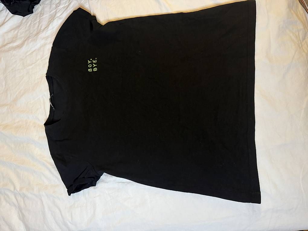 T-shirt: t shirt – Usato da Corcelles-Payerne venduto da dek_j2bk