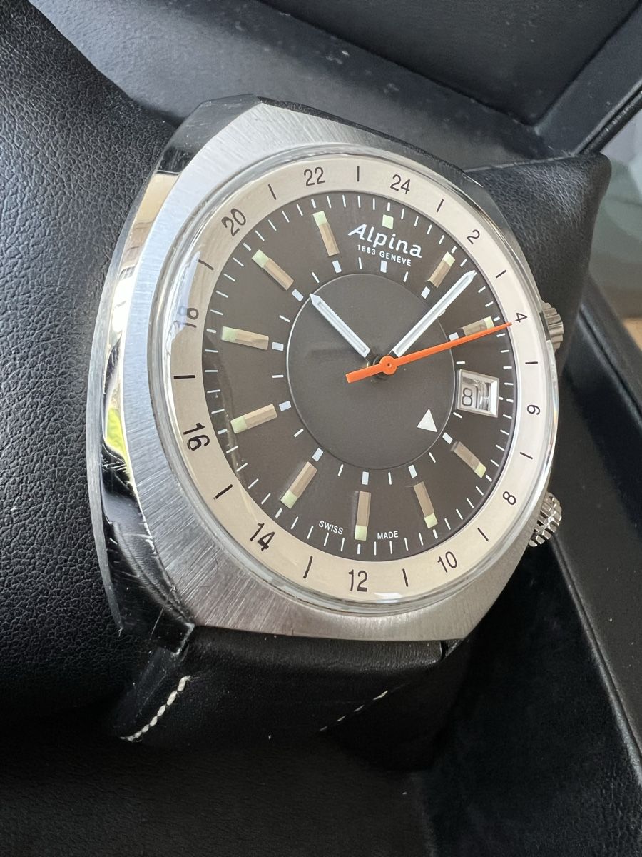 Alpina Orologi: Alpina Startimer Pilot Heritage GMT – Usato da Orbe venduto da Watchivore 6