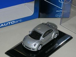 VW New Beetle RSI silber * AUTOart 1:64
