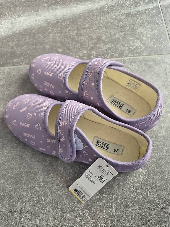 Schuhe für Jungen: Kinder Hausschuhe 34 – Gebraucht aus Moosseedorf von shu_xbn8 2