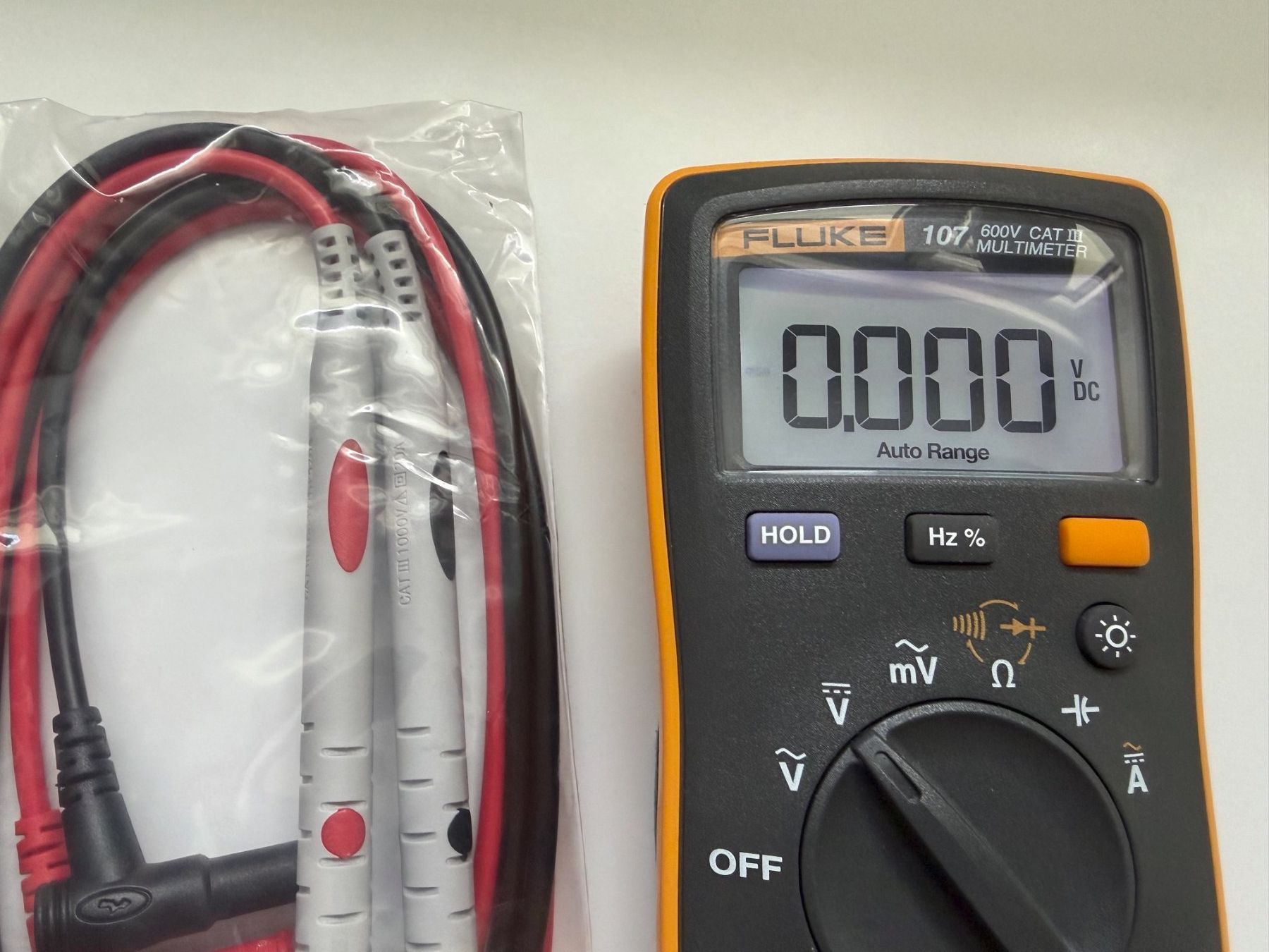 Fluke Misurare: Fluke 107 kompaktes Multimeter – Usato da Langnau am Albis venduto da Danig0 1