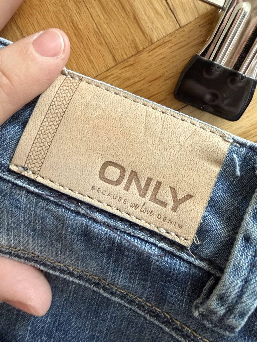 Only Jeans: short jeans et dentelle ONLY – Nuovo (secondo la descrizione) da Le Noirmont venduto da Fanny_ 2