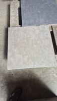 2 Keramikplatten 60 × 60 cm – ab 1 Fr.