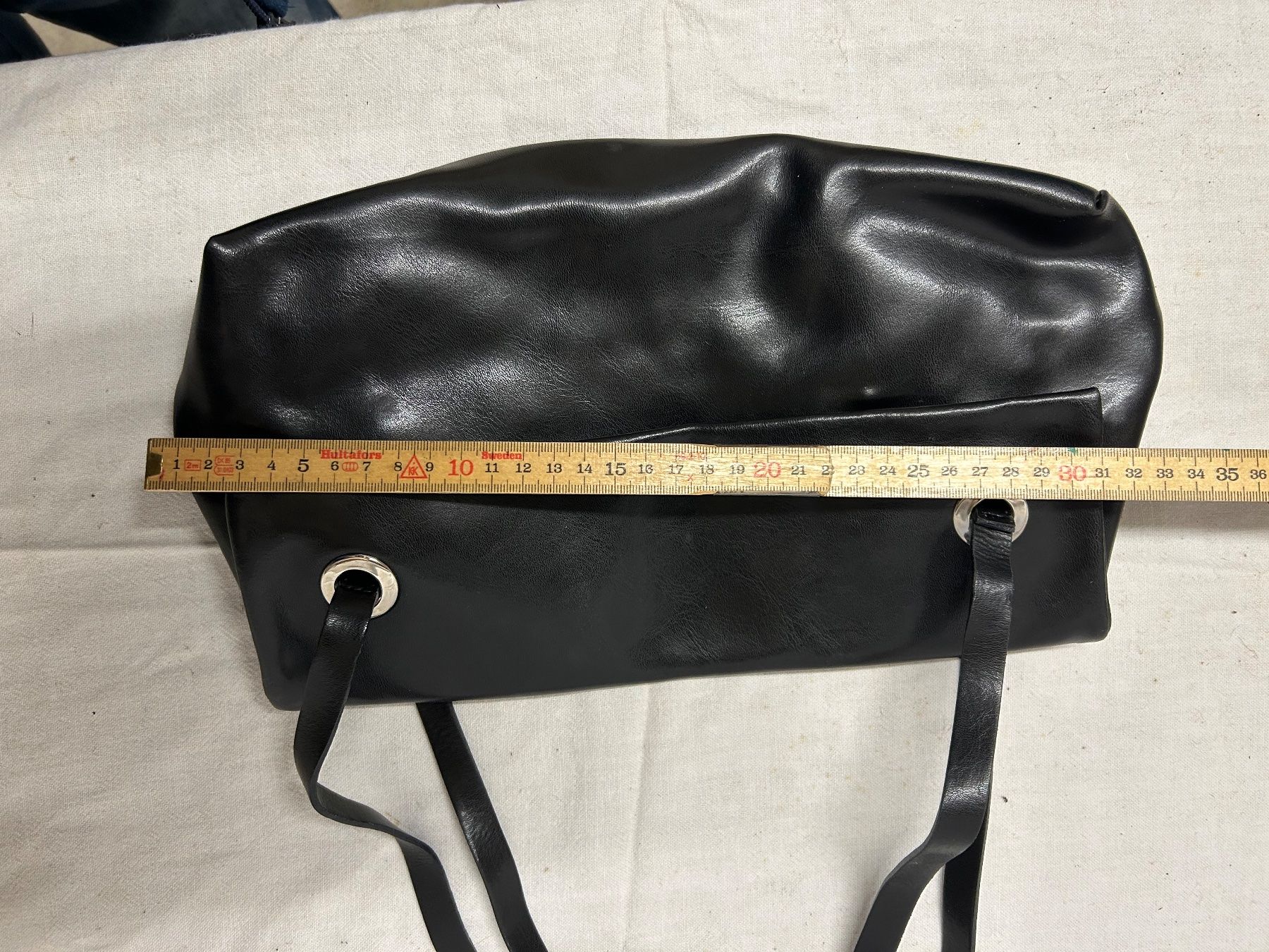 Borse da donna: Nannini Leder Handtasche – Usato da Reinach AG venduto da Polarstern1 2