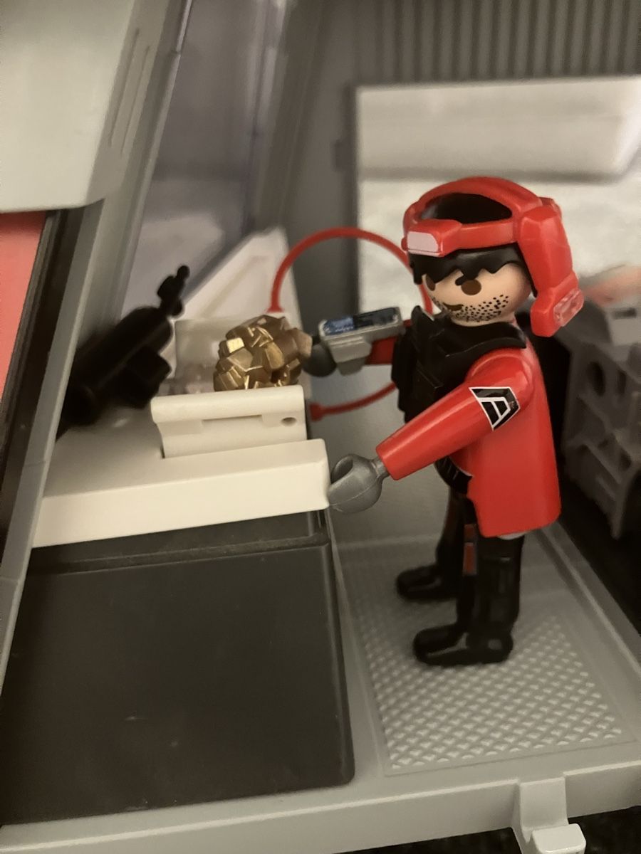 Playmobil Giocattoli: Playmobil Darksters Power Station 5153 – Usato da Uetliburg SG venduto da CaroleundMike 2