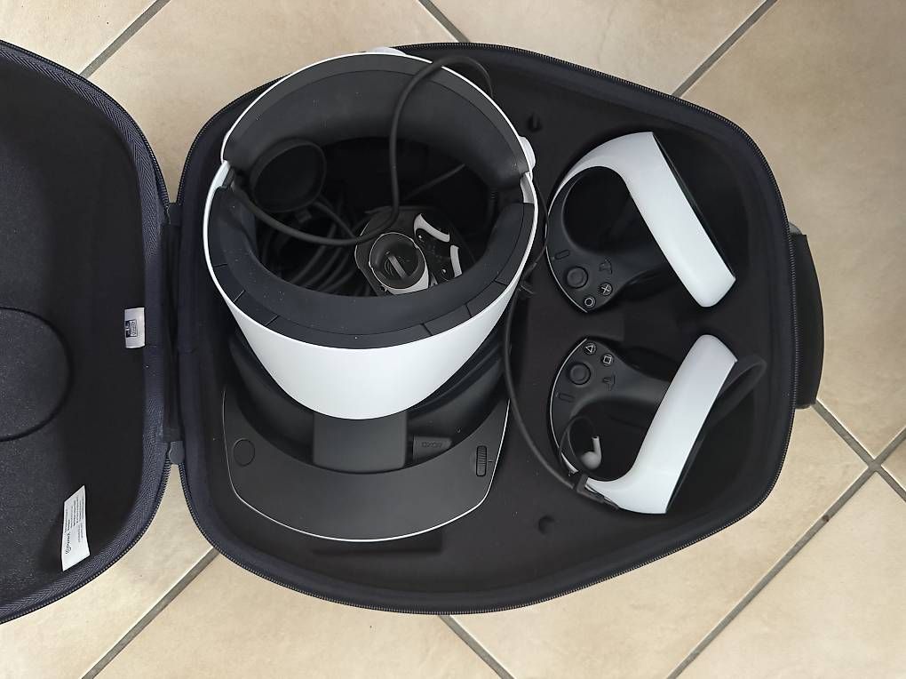 Casco VR: Vendo VR2 playstation 5 – Usato da S. Antonino venduto da sim_78dr 1