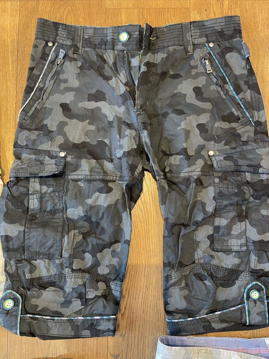 Pantaloni: 7x Hosen kurz Grösse M / L – Usato da Niederbüren venduto da poschti 3