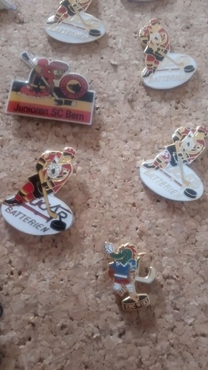 Plaketten & Abzeichen: SC Bern Pins Sammlung - Selten und Wertvoll! Eishockey – Gebraucht aus Belp von Guadalupe84 3
