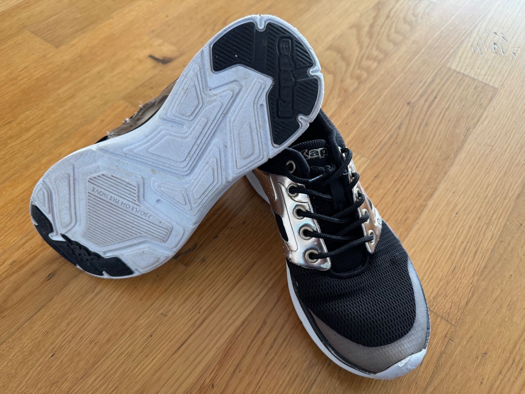 Kappa Scarpe per ragazze: Schöne Turnschuhe von Kappa grösse 36 – Usato da Bettlach venduto da Tradenet100 2