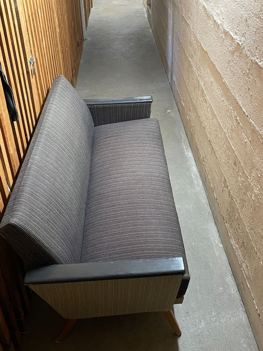 Divani: Modernes 2-sitzer Sofa – Usato da Zürich venduto da len_w6sg 2