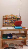 Schöner Kinder-Kaufladen aus Holz inkl. Kasse & viel Zubehör