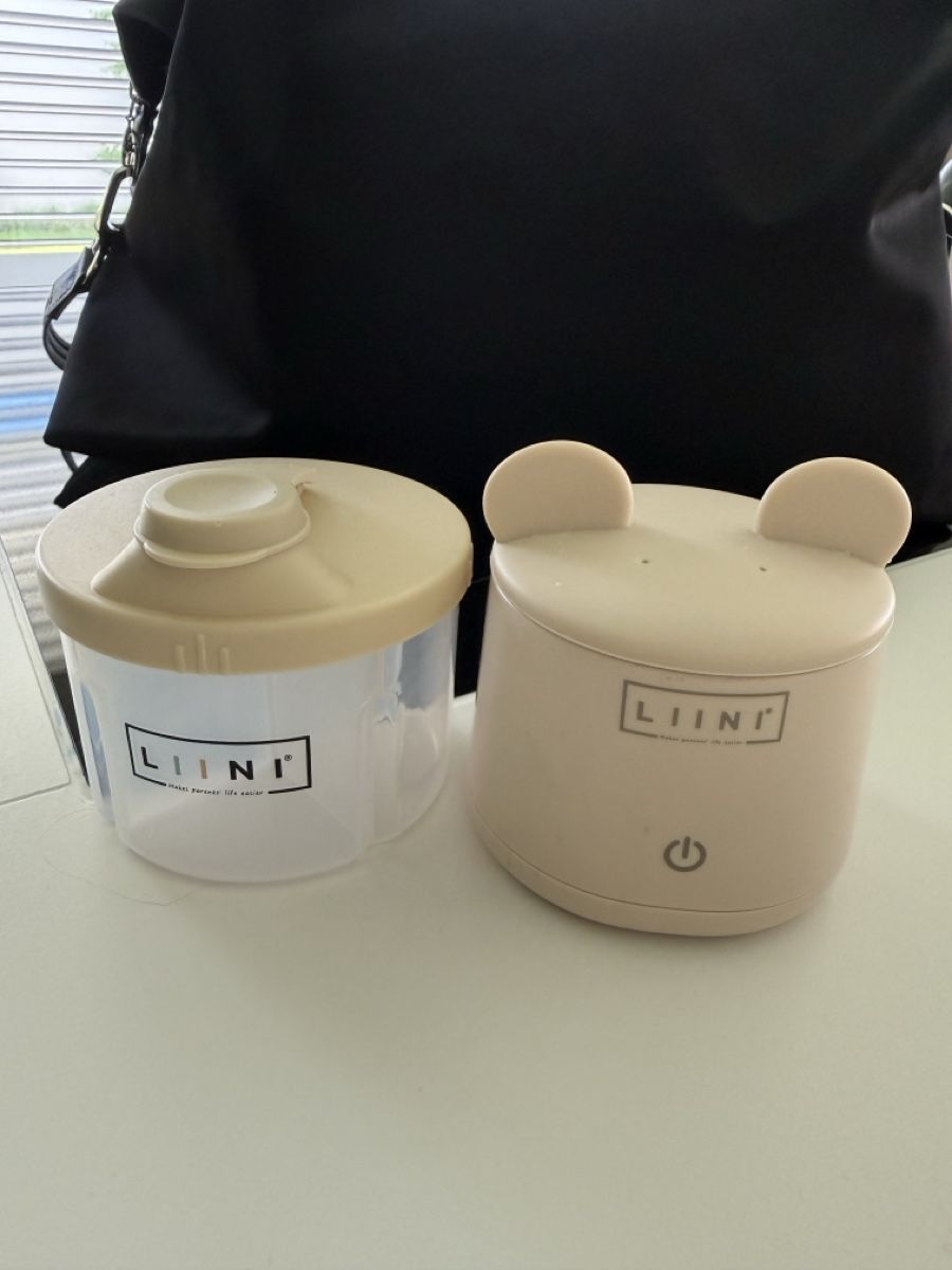 Pasti del neonato: LIINI 2.0, beige mit Milchpulver-Portionierer – Usato da Möhlin venduto da Olirosestreet
