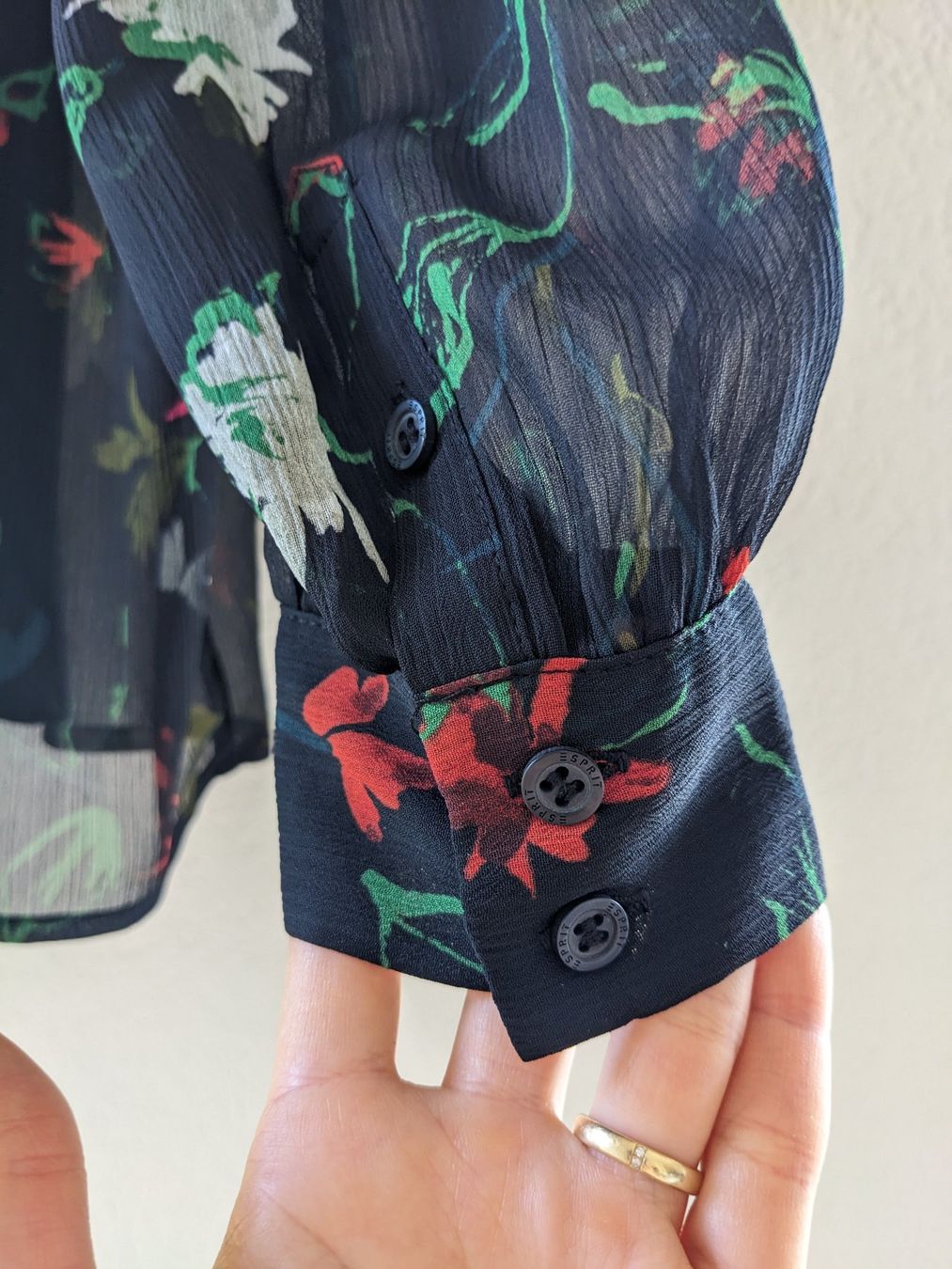 Esprit Chemisiers: Esprit Top & Bluse neu mit Etikett Gr. 38 – Neuf avec emballage d'origine à Lengnau AG par Nathi88 4