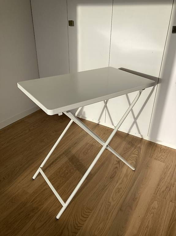 Ikea Tische: Beistelltisch TORPARÖ – Gebraucht aus Urdorf von Rose.14