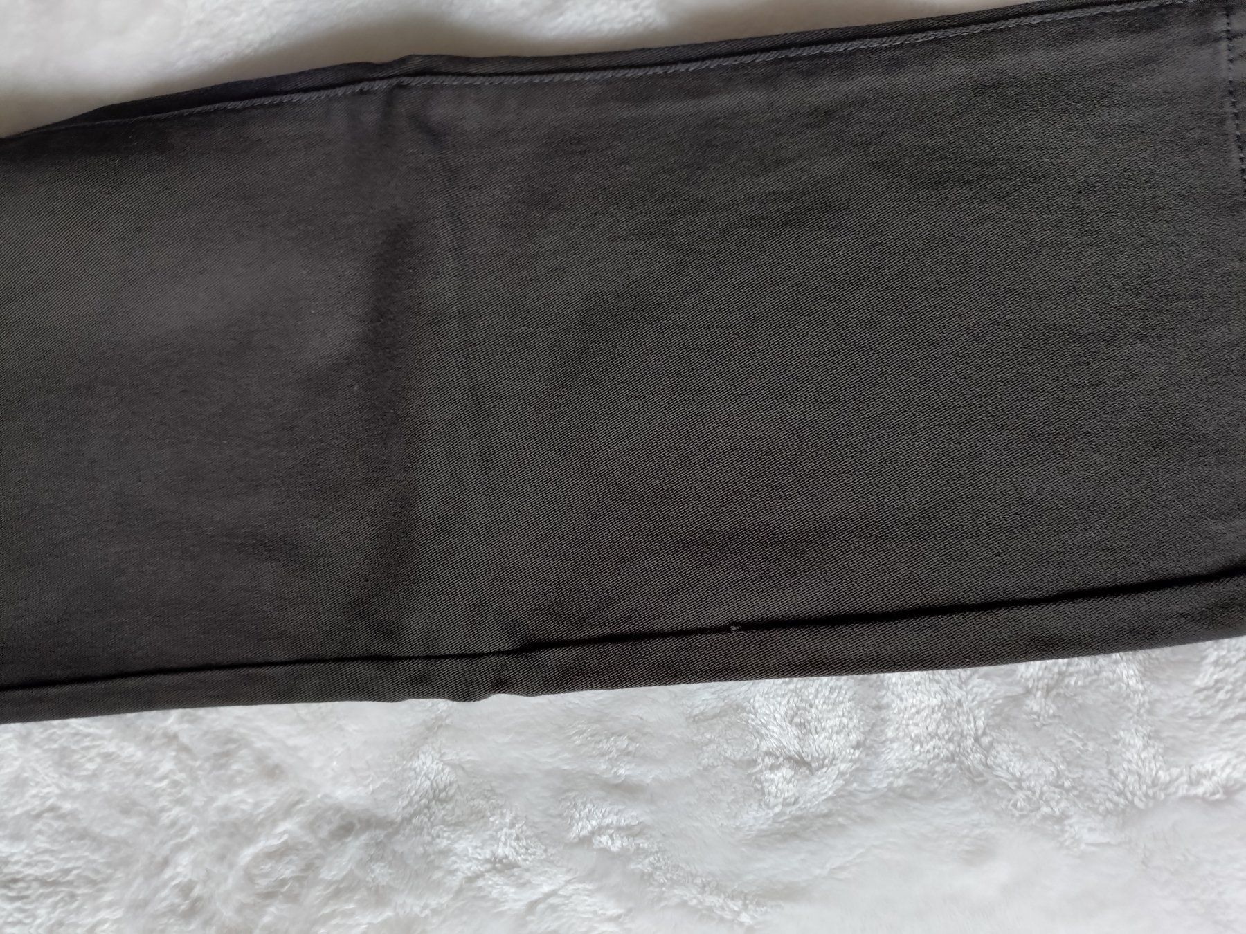 Molo Pantaloni: Molo Hose Regular Fit Aesy  Gr. 140 – Nuovo e nell'imballaggio originale da Bottmingen venduto da Malina_Outlet 1