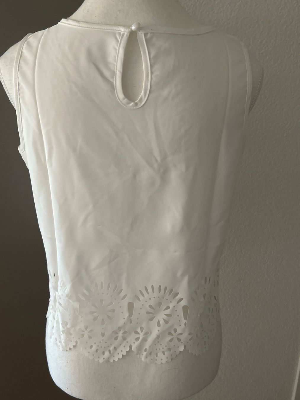 T-shirt: Ärmelloses Shirt weiss Grösse S – Nuovo (secondo la descrizione) da Brunnen venduto da Nala2929 1