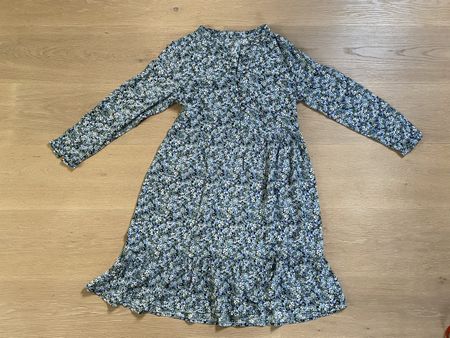 Neues mehrfarbiges Kleid mit kleinen Blumen, Grösse XS