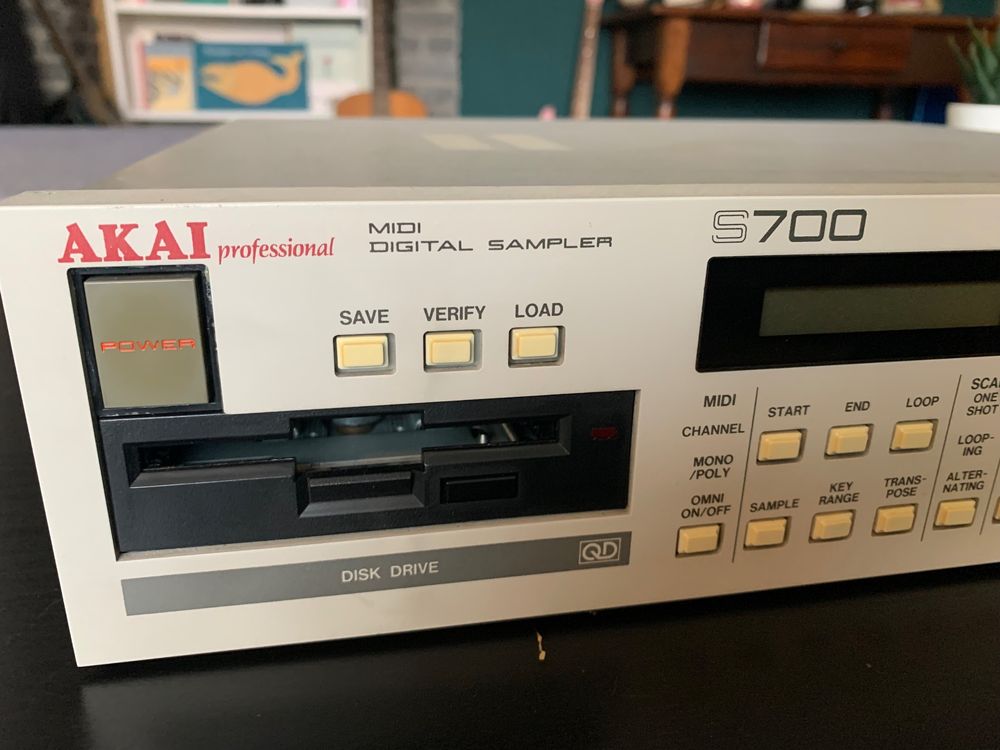 AKAI S700 12 bits sampler Kaufen auf Ricardo