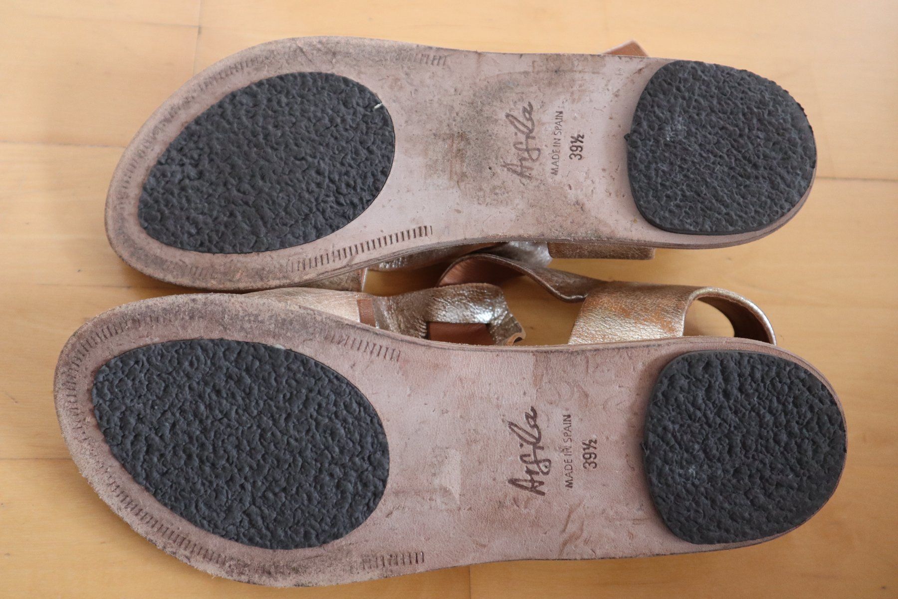 Scarpe da donna: Sandale / Sandalette, Argile, Gr. 39, Leder – Usato da Wattwil venduto da diamant1 4
