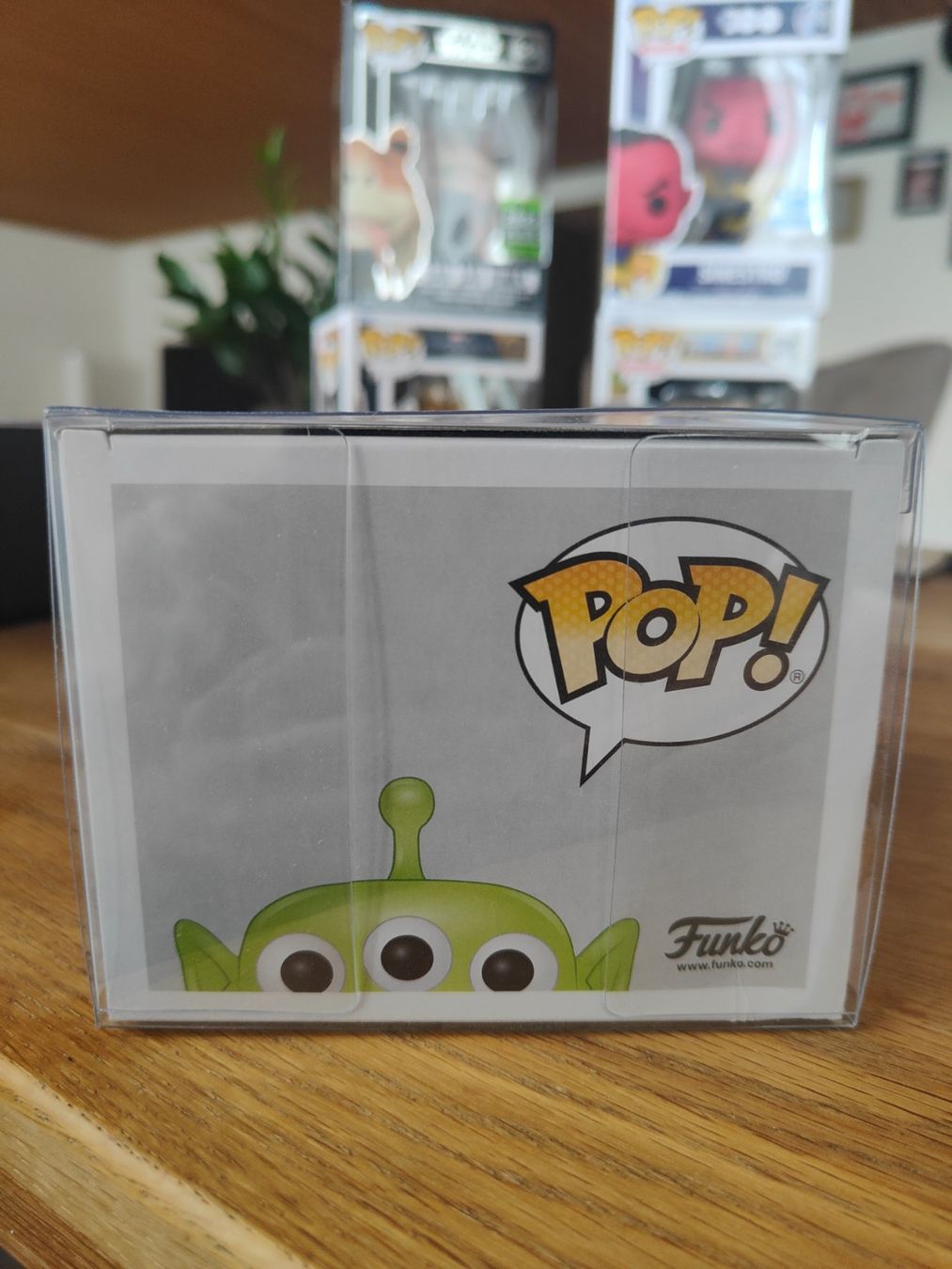 Funko Figuren: Funko Pop! Disney - Alien Diamond SE #525 – Gebraucht aus Benken SG von  4