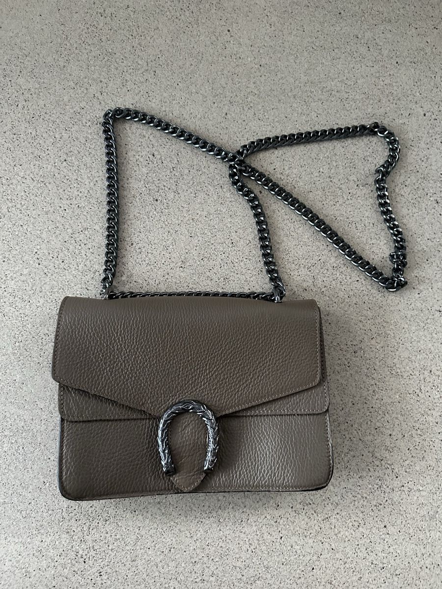 Borse da donna: Edle Tasche mit Schnalle – Usato da Schlieren venduto da cor_jgb7 7