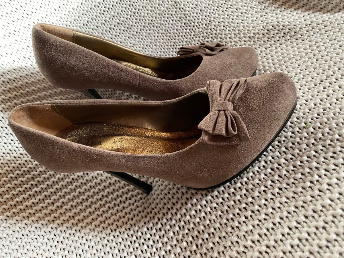 Scarpe da donna: Escarpins 41 talon – Usato da Geneve venduto da Monthoux13 1