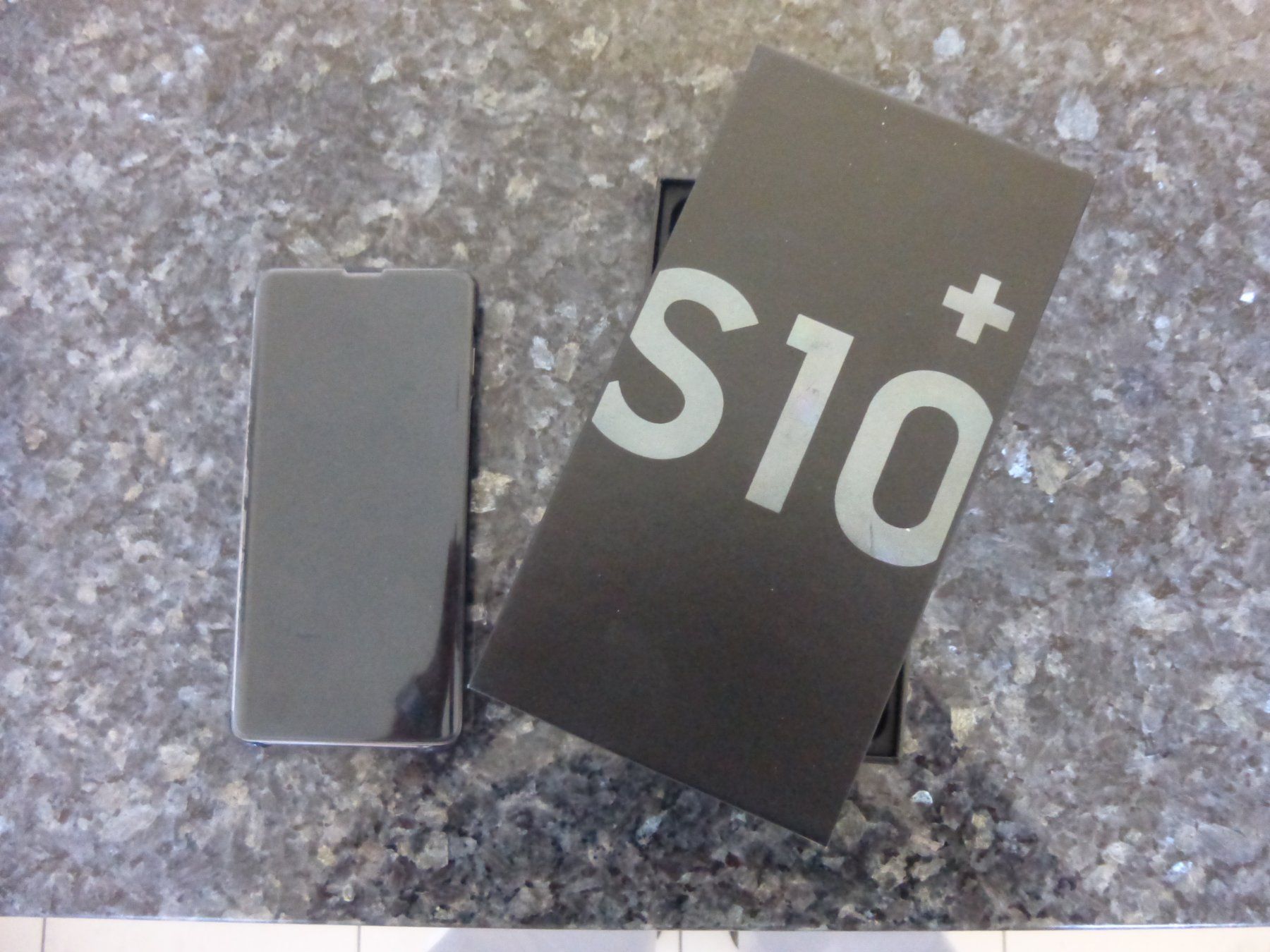 Samsung Telefoni cellulari / Smartphones: Handy Samsung S10 – Usato da Aeschi SO venduto da Tushpush 3