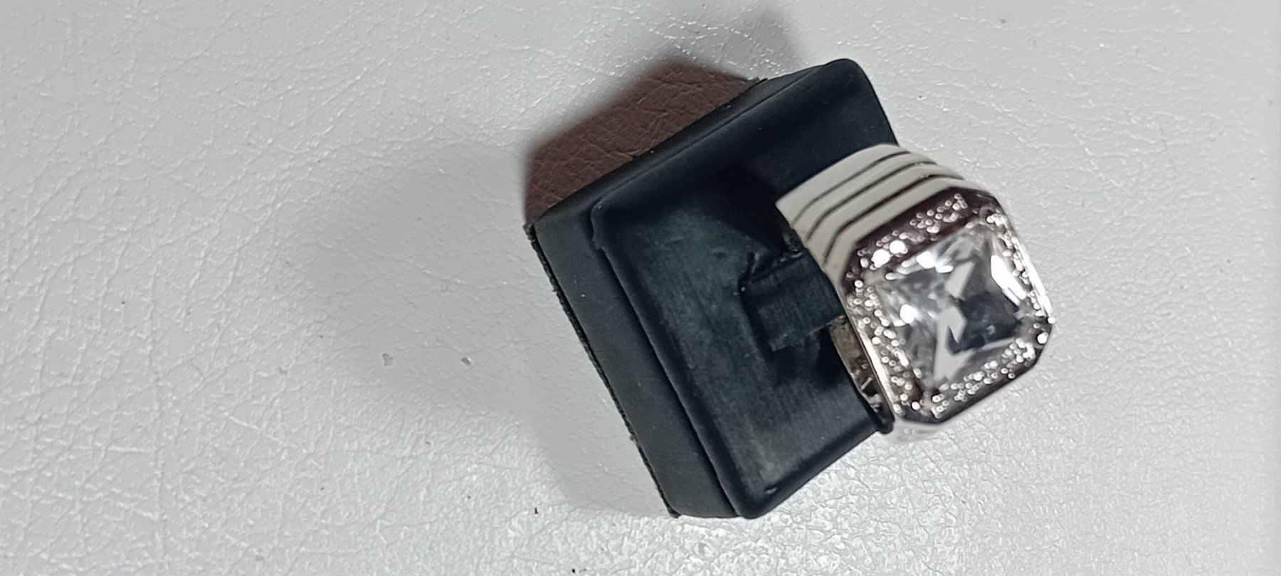 Ringe: ring modeschmuck mit kristall – Neu (gemäss Beschreibung) aus Basel von bij_5hqd 3