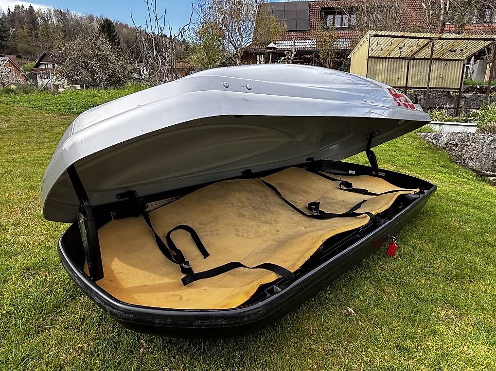 Box da tetto: Dachbox THULE Touring L 780 – Usato da Egliswil venduto da aquastar123 2