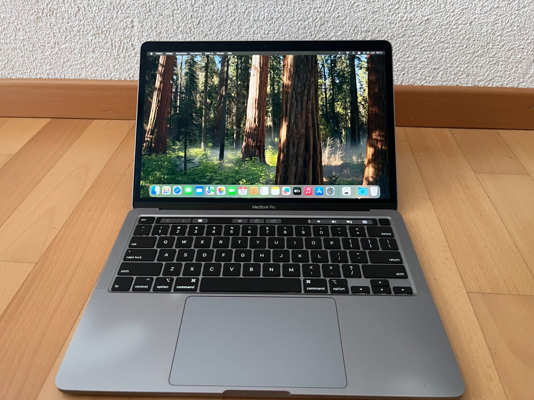 Apple Notebook: MacBook Pro 13 Zoll Touch 2020 A2289 EMC3456 – Usato da Winterthur venduto da fla_hwg8