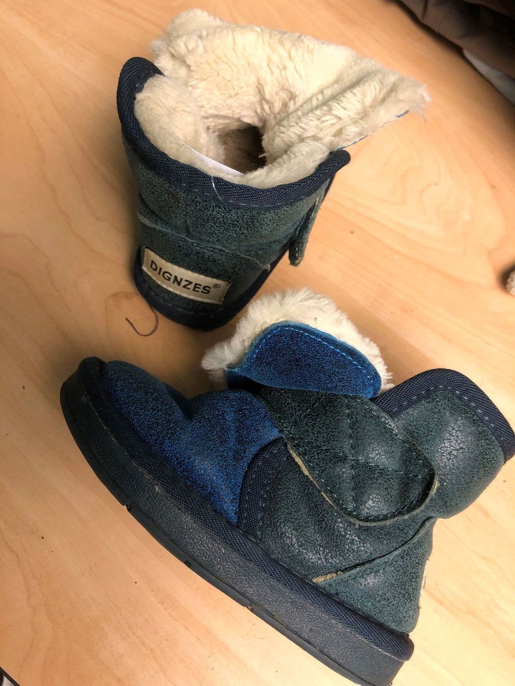 Scarpe per ragazze: DIGNZES Winterstiefel/Boots Gr. 26 – Usato da Obergerlafingen venduto da cabo4 3