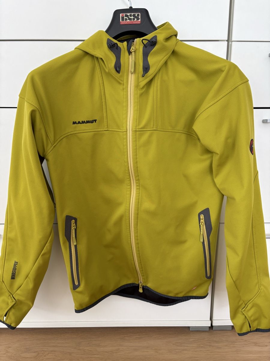 Mammut Giacche: Mammut Windstopper Softshell Jacket M - Great for hiking – Usato da Obbürgen venduto da cla_x9h6