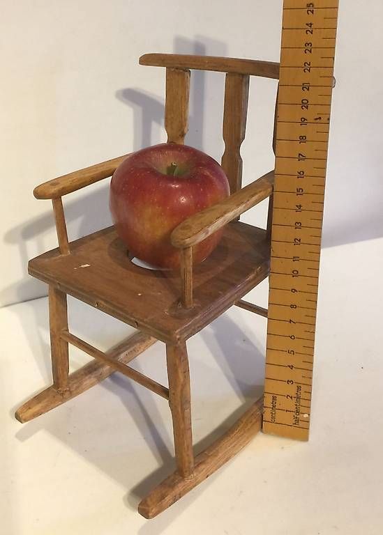 Spielzeuge: 3 Puppenstühle / 3 chaises de poupée – Gebraucht aus Sonceboz-Sombeval von Decolove 2