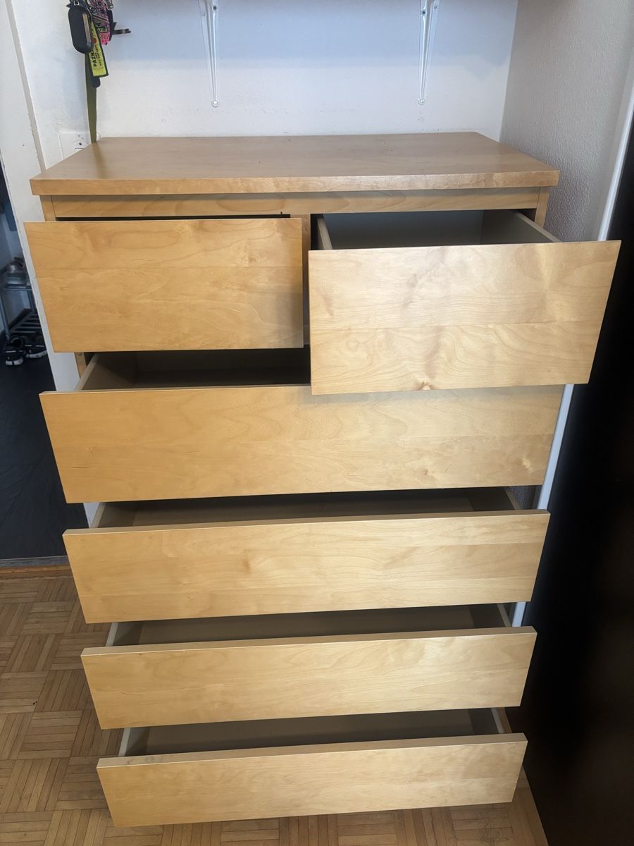 Ikea Cassettiere: Ikea Malm Kommode – Usato da Hinwil venduto da Spazzo 1