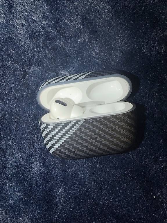 Cuffie: Airpods Pro Left one + Case  – Usato da Köniz venduto da ges_786t