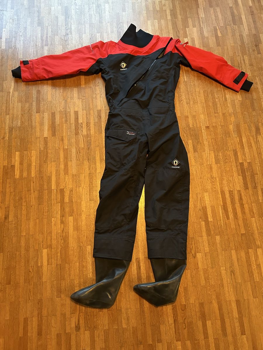 Completi: Crewsaver Trockenanzug Grösse S – Usato da Winterthur venduto da moserb01
