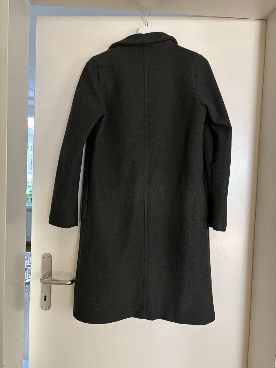Zara Cappotti: Zara Mantel dunkelgrün – Usato da Zürich venduto da liv_wyz7 1