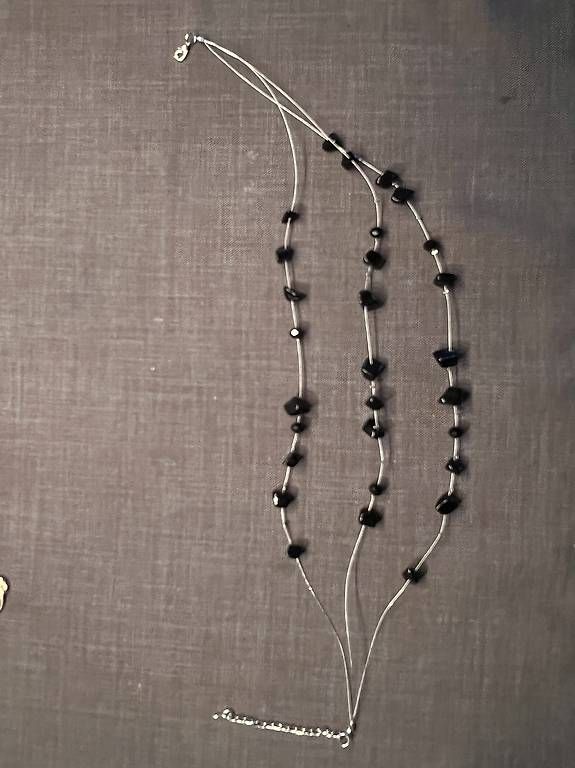 Catenine: Catena perle nere – Usato da Gordola venduto da Simijojo
