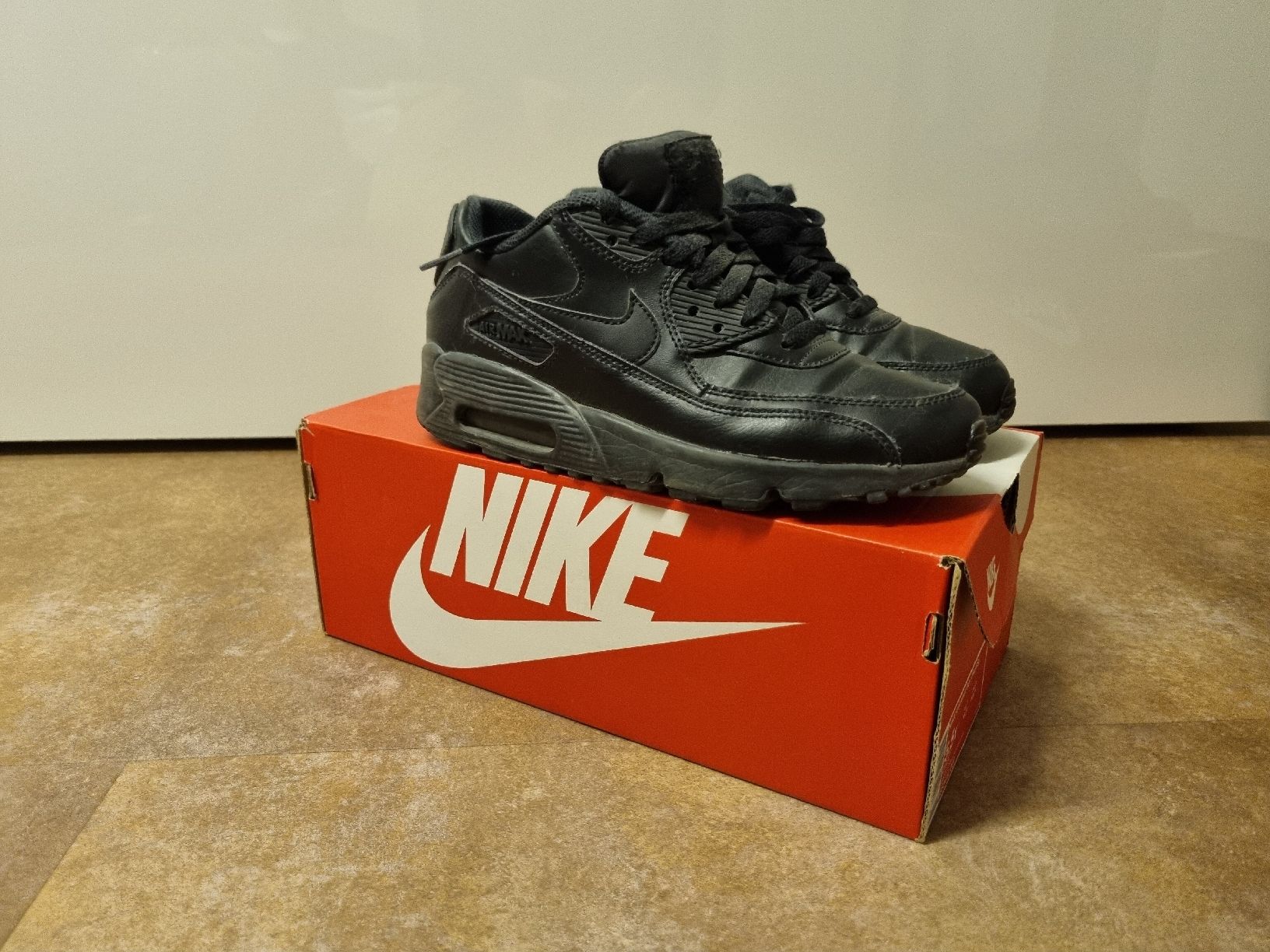 Scarpe da uomo: Nike Air Max 90 – Usato da Schöftland venduto da kosi86 1
