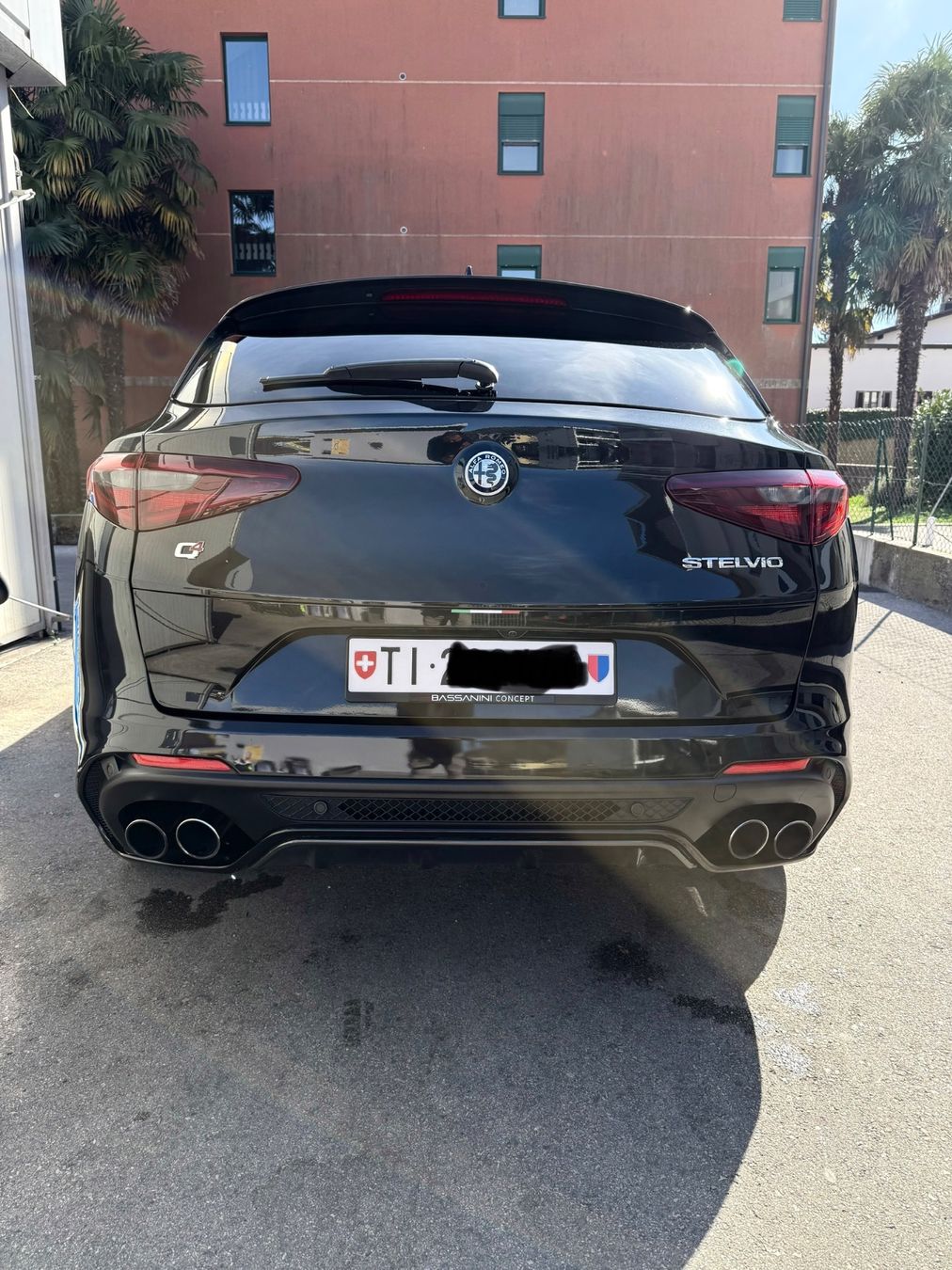 Alfa Romeo Automobili: Alfa Romeo Stelvio Quadrifoglio – Usato da Magliaso venduto da abr_h9tq 4