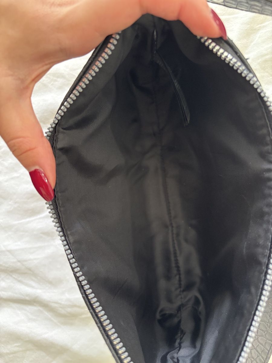 H&M Borse & Zaini: Borsa nera effetto coccodrillo  – Nuovo (secondo la descrizione) da Claro venduto da annakhanh 3