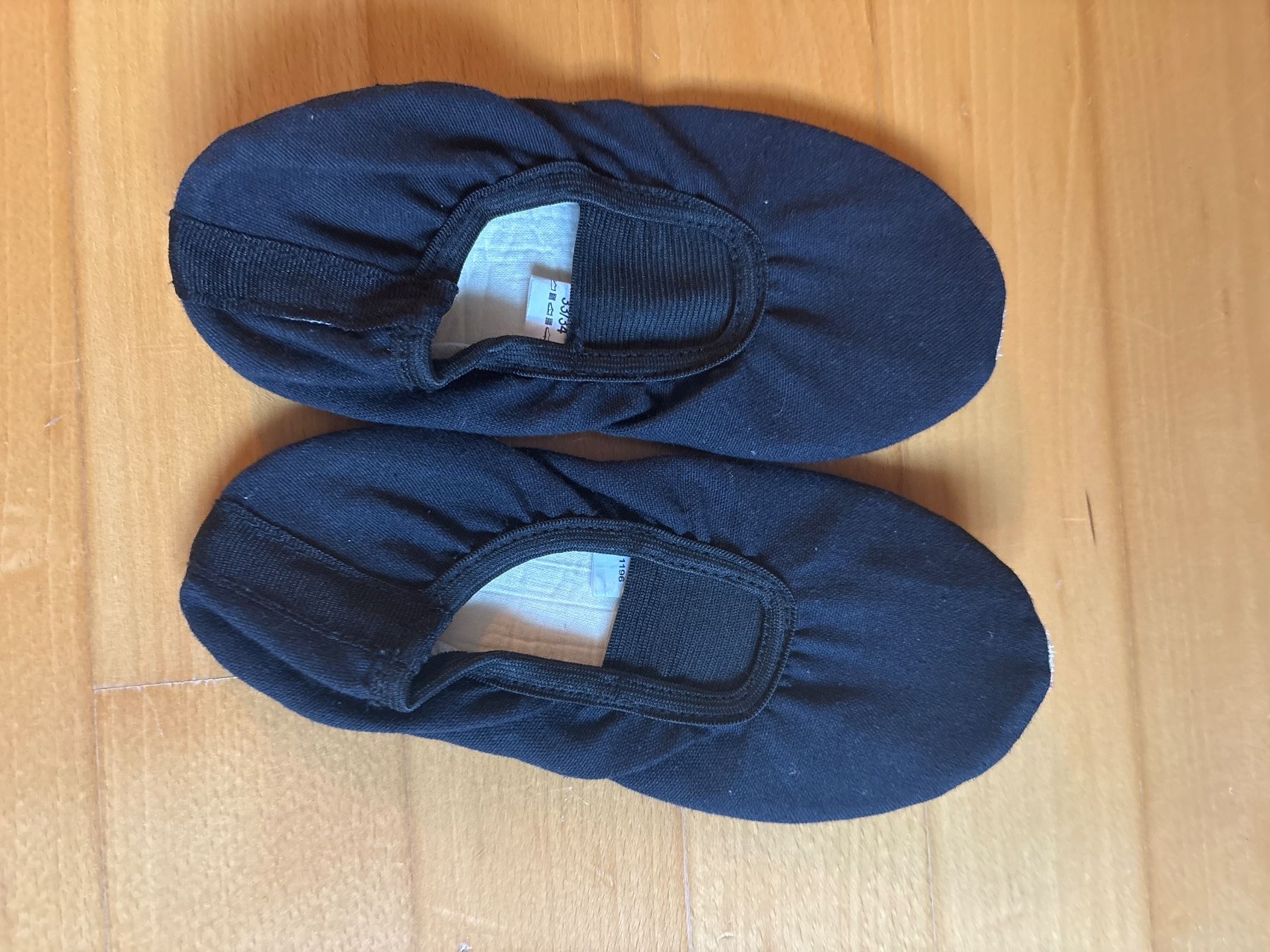Schuhe für Jungen: Turnschläppli – Gebraucht aus Effretikon von MarthaK.
