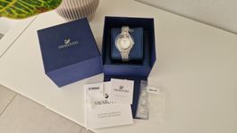 Montre Swarovski femme neuve avec boîte et notices
