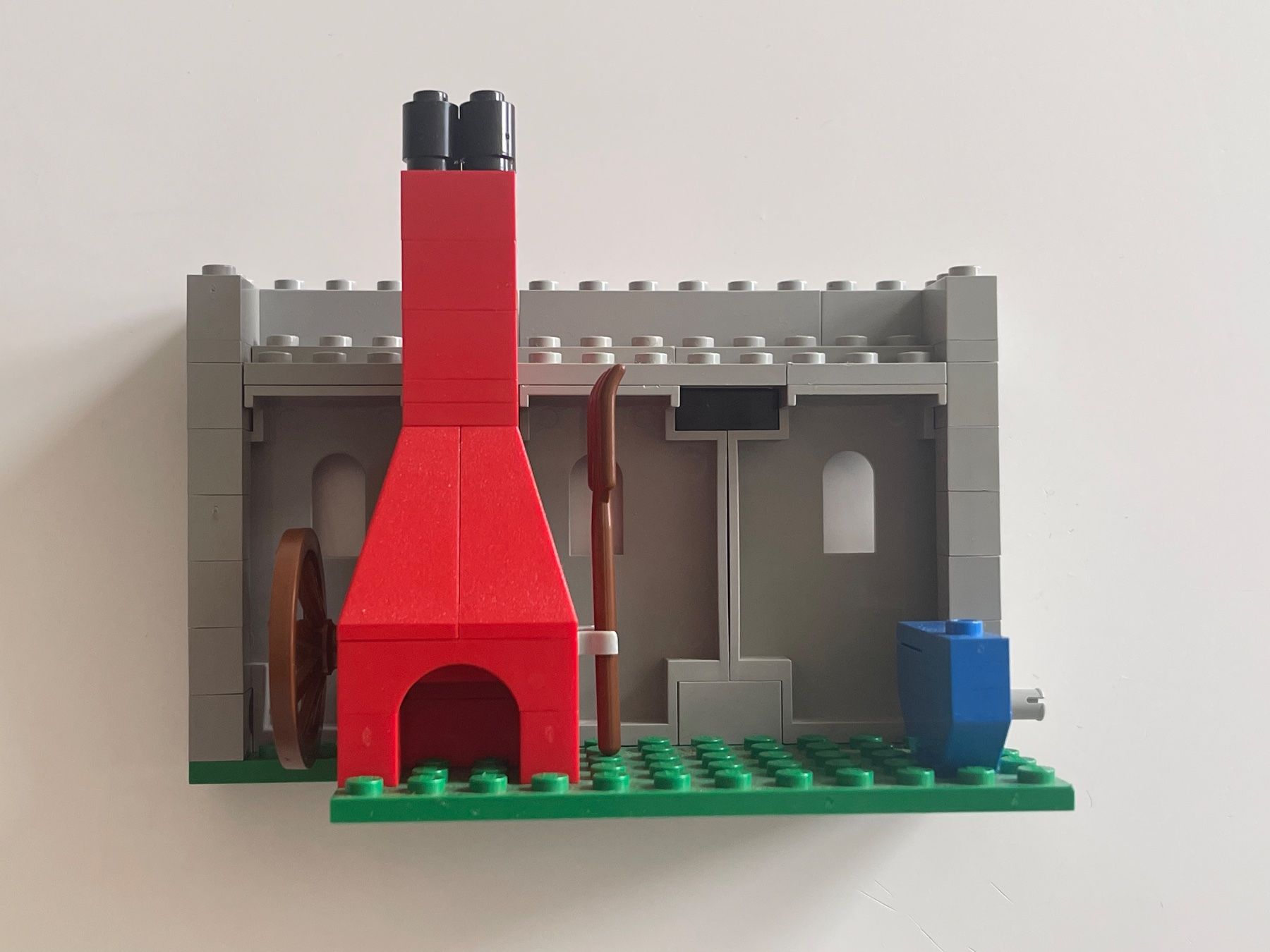 Lego Kit di costruzioni: LEGO Castle 6040 - Blacksmith Shop / Schmiede – Usato da Burgdorf venduto da Pistar 4
